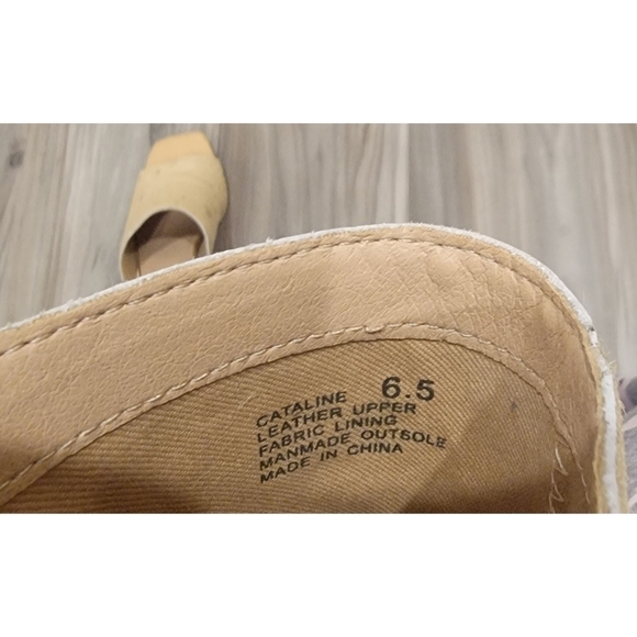 Women's Yellow Box Cataline Leather Sandals size 6.5 - Picture 8 of 10